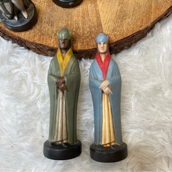 Vintage 1973 Alberta’s Molds Inc 32 Piece Hand Painted Ceramic Chess Set - Picture 11 of 16